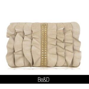 Be&D Leather kan-kan Ruffle Purse with Gold Accents ..